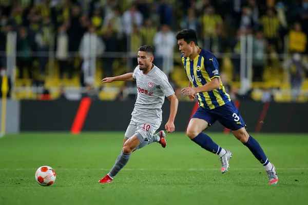 guney-korede-fenerbahce-ruzgari-esiyor-kim-min-jae-icin-yayin-haklarini-satin-aldilar-1636529434571.jpg