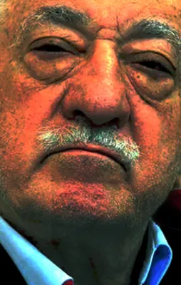 ABD'deki FETÖ okulları demokrasiyi tehdit ediyor