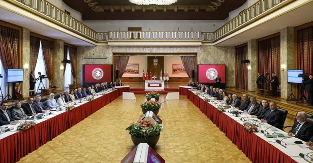 İmralı kayıtları MİT'in elinde! TBMM Başkanı Kurtulmuş'tan "Bundan sonrası en riskli süreç" çıkışı: PKK'ya ayrı SDG'ye ayrı uyarı