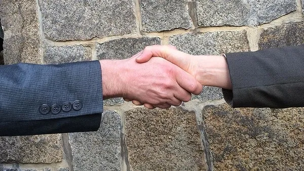 milyonlarca-kiraci-ve-ev-sahibi-yeni-kira-duzenlemesini-bekliyor-yeni-duzenlemede-hapis-cezasi-ve-arabuluculuk-1687079099945.jpg Milyonlarca kiracı ve ev sahibi yeni kira düzenlemesini bekliyor: Yeni düzenlemede hapis cezası ve arabuluculuk sistemi gündemde-3