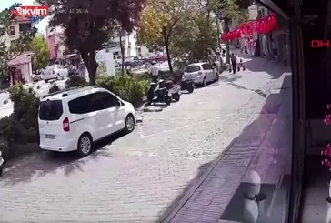 Sındırgı'da meydana gelen 4.9 büyüklüğündeki deprem anı kamerada