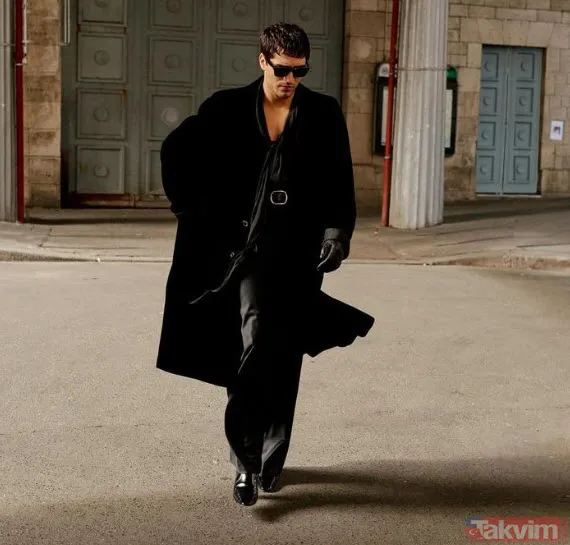 Yalı Çapkını'ın Ferit'i Mert Ramazan Demir milyonluk lüks aracıyla arz-ı endam etti! Paraya kıyan Afra Saraçoğlu'nun sevgilisi... - 4