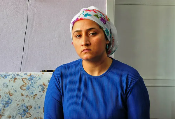 falcatayla-bogazini-kestigi-esine-cezaevinden-ask-mektuplari-gonderdi-sevgiye-ihtiyacim-var-1625162875590.jpg Falçatayla boğazını kestiği eşine cezaevinden aşk mektupları gönderdi: Sevgiye ihtiyacım var-4