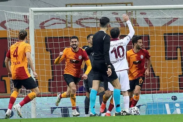 Galatasaray ile Trabzonspor 1-1 berabere kaldı-4