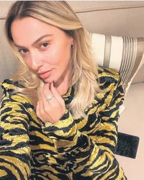 hande-ercel-ve-hadise-yine-karsi-karsiya-geldi-sosyal-medya-erceli-tercih-etti-1636832446267.jpeg Hande Erçel ve Hadise yine karşı karşıya geldi! Sosyal medya Erçel'i tercih etti-2