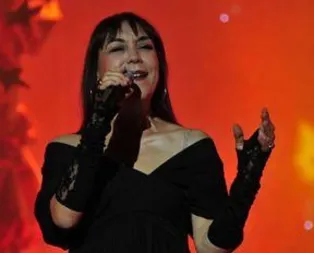 Leman Sam yine kin kustu