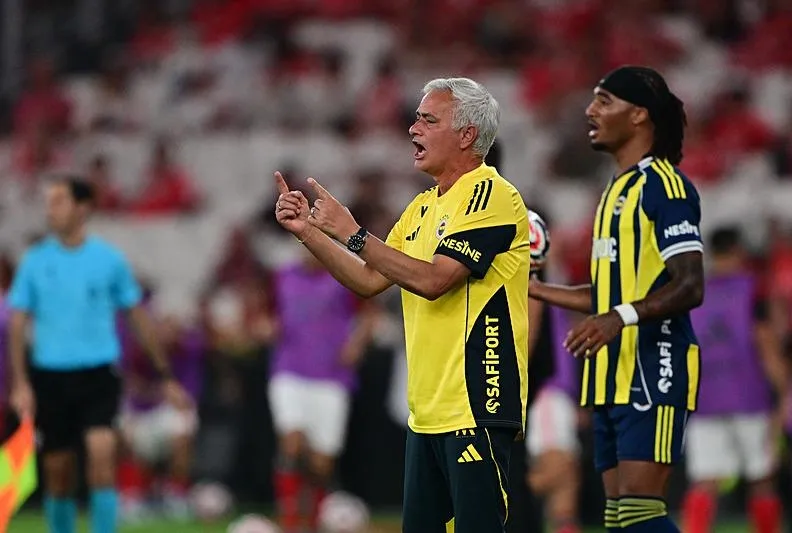 Gremio Mourinho ile görüştü!