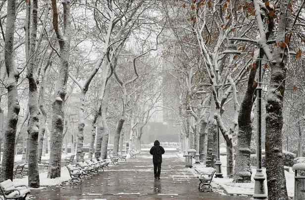 Kar yağışı İstanbul'a giriş yaptı! Meteoroloji'den İstanbul dahil 19 kente sarı ve turuncu kodlu uyarı! Kar yağışı fırtınası yolda-8