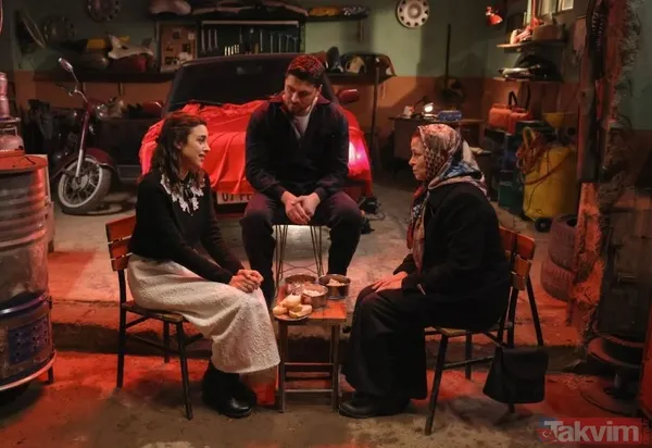 Selvi Boylum Al Yazmalım’ın çocuk oyuncusu Zembilli’nin yıldızı çıktı! Türkan Şoray’ın oğlu Samet meğer... - 16