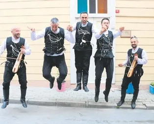 Kertenkele horon tepti