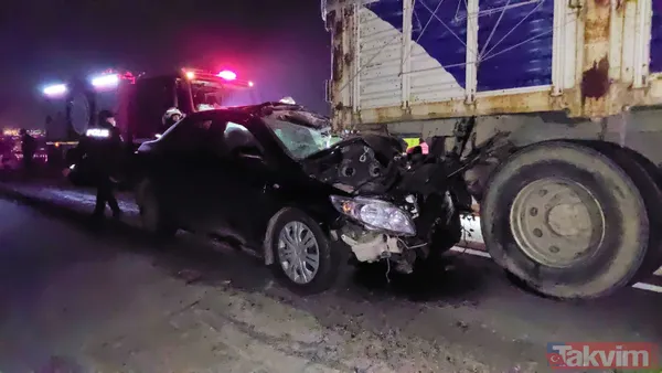 Tekirdağ'da feci kaza! Arkadan çarptığı kamyona saplanan otomobil metrelerce sürüklendi: Sürücü ağır yaralı - 6