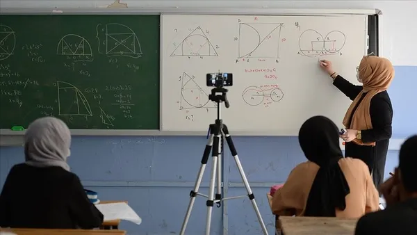 son-dakika-milli-egitim-bakanligindan-yeni-koronavirus-genelgesi-ilkokullarda-sinav-yapilmayacak-1608284168502.jpg SON DAKİKA: Milli Eğitim Bakanlığı'ndan yeni koronavirüs genelgesi: İlkokullarda sınav yapılmayacak-4