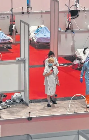 İspanya'da hastaneye çevrilen kongre merkezindeki görüntüler tüyler ürpertti