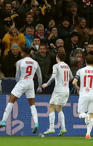 Salzburg Avrupa'da destan yazıyor! Hem başarı geldi hem de kasayı doldurdu... 3 büyüklere ders olacak hikaye