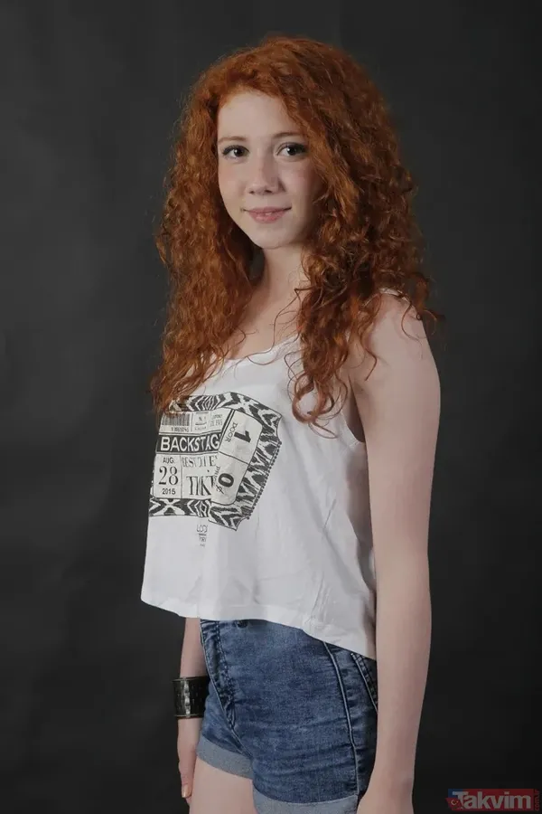 Çocukluk aşkıyla dünya evine girdi! 'Biz bugün evlendik...' Yargı dizisinin İncisi Ece Yüksel'den sessiz sedasız evliler kervanına katıldı! - 10