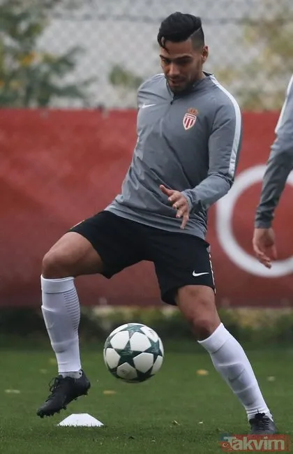 Son dakika transfer haberi! Galatasaray bombayı patlattı: İşte Falcao’nun sözleşmesi