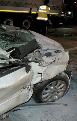 TEM'de feci kaza! Sürücü ağır yaralandı