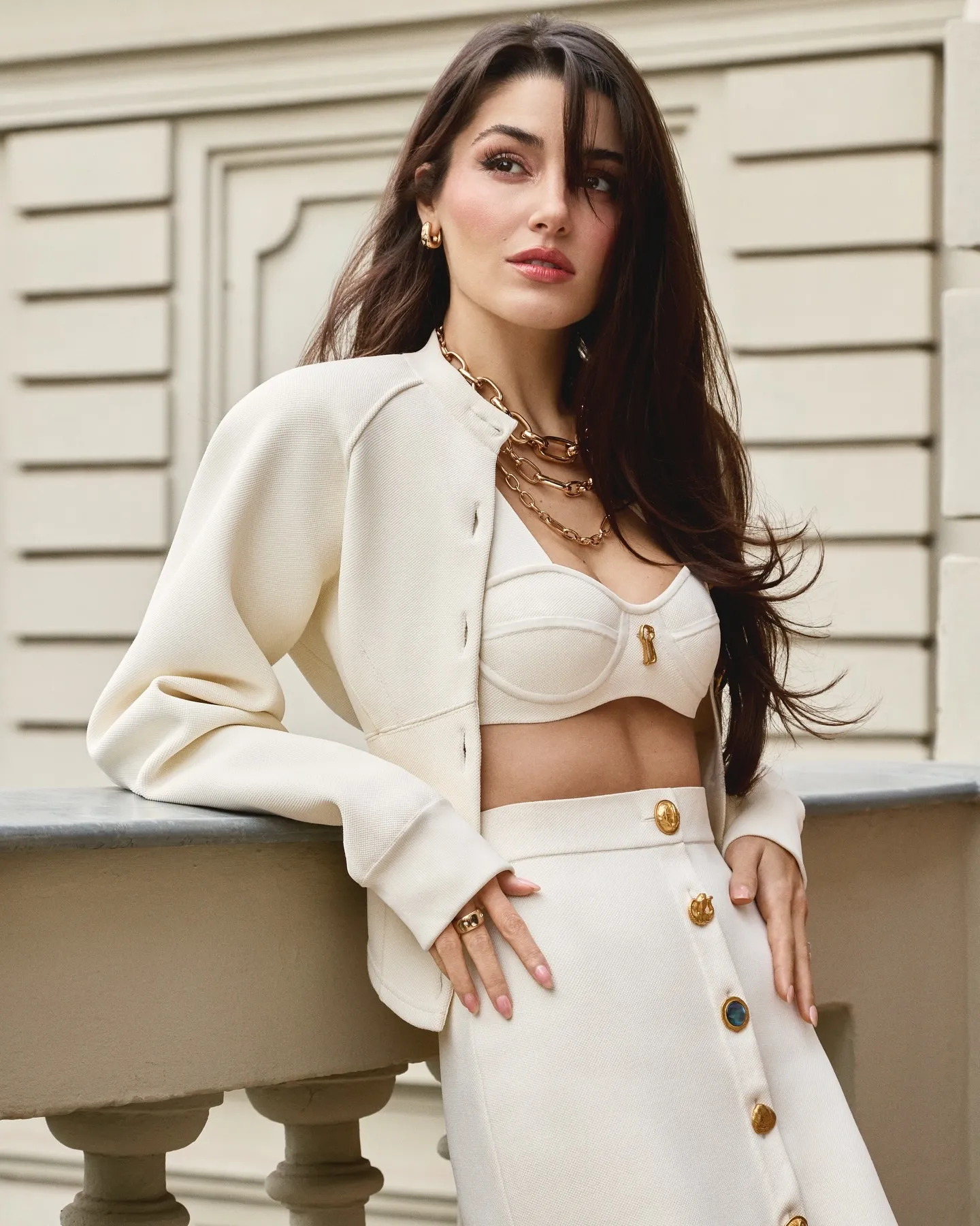 Suskunluğunu bozan Hande Erçel’den çok konuşulacak açıklamalar: Hayat bana borçlu gibi hissediyorum! - 2