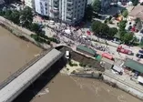 Samsun'da korkutan olay! Yol bir anda çöktü