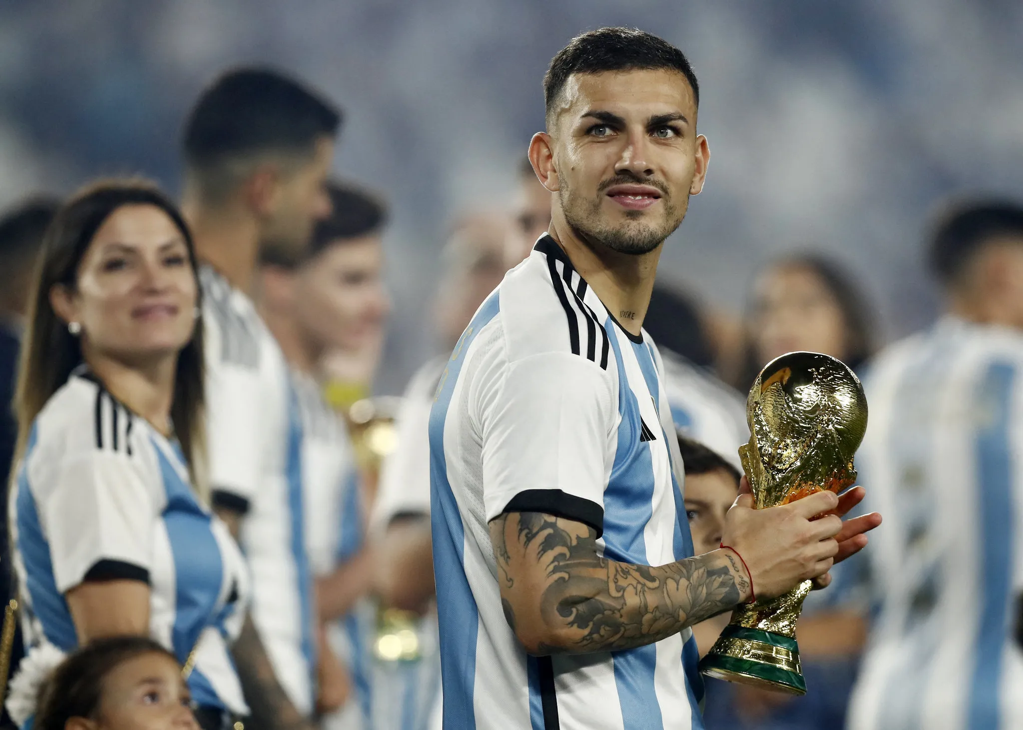 Galatasaray'dan taraftara müjde! 2 transfer kampa yetişiyor - 42