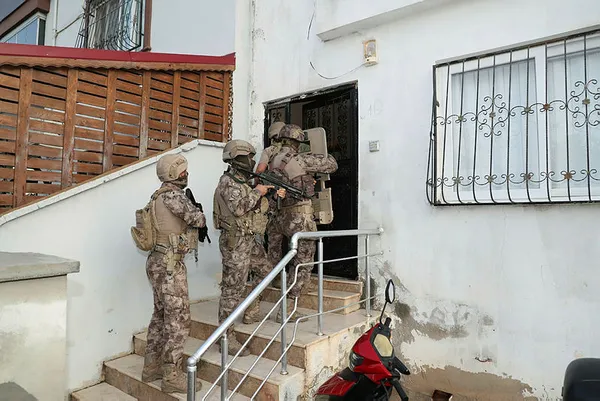 Mersin merkezli 5 ilde PKK operasyonu: 28 gözaltı kararı-2