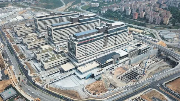 Dünya salgınla boğuşurken Türkiye sağlıkta devrim yaptı! Şehir Hastaneleri, Coronavirüs ile mücadelede kritik rol oynadı-2