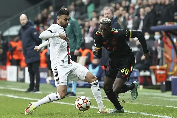 kartal-evinde-kaybetti-besiktas-1-2-ajax-mac-sonucu-1637785061784.jpeg Kartal evinde kaybetti! Beşiktaş 1-2 Ajax | MAÇ SONUCU-4