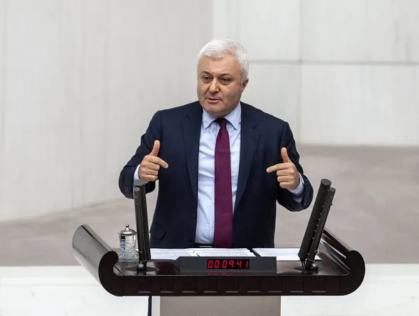 CHP'de baba-oğul kavgası başladı! Ekrem İmamoğlu 40 ilin desteğini aldı, Kemal Kılıçdaroğlu "MYK" temizliğine hazırlanıyor-23