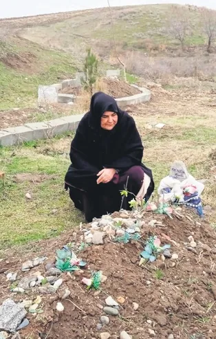 Evli kuzenine kuma olmayı kabul etmeyip katledilen 16 yaşındaki Emine Karakaş'ın annesinden yürek burkan sözler