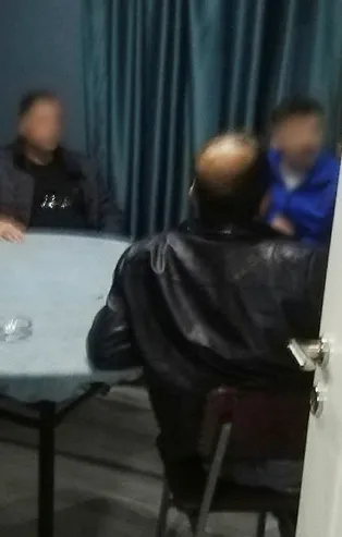 Son dakika: Manisa'da kumar oynanan iş yerine baskın: 20 kişiye 86 bin TL ceza