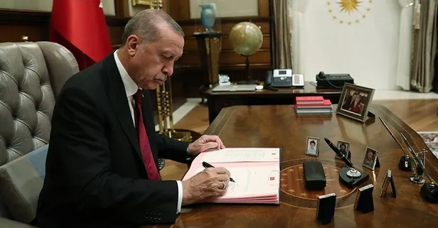 Resmi Gazete'de yayımlanan karara göre 16 büyükelçi merkeze alınırken, 16 yeni büyükelçi atandı