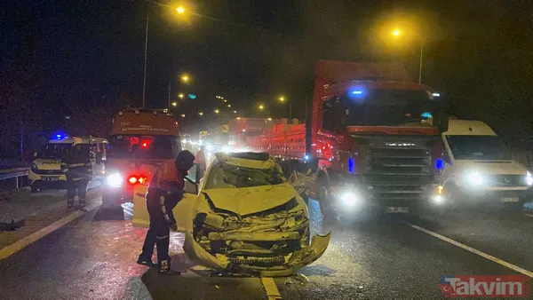 Adana Pozantı'da aşırı hız yapan TIR, kırmızı ışıkta bekleyen araçlara çarptı: 1 ölü, 4 yaralı - 14