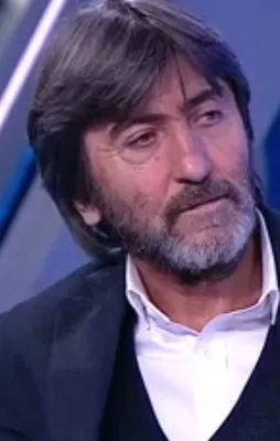 Rıdvan Dilmen: Beşiktaş'ın penaltısını vermedi