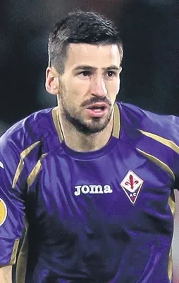 Fener Tomovic’ı alıyor