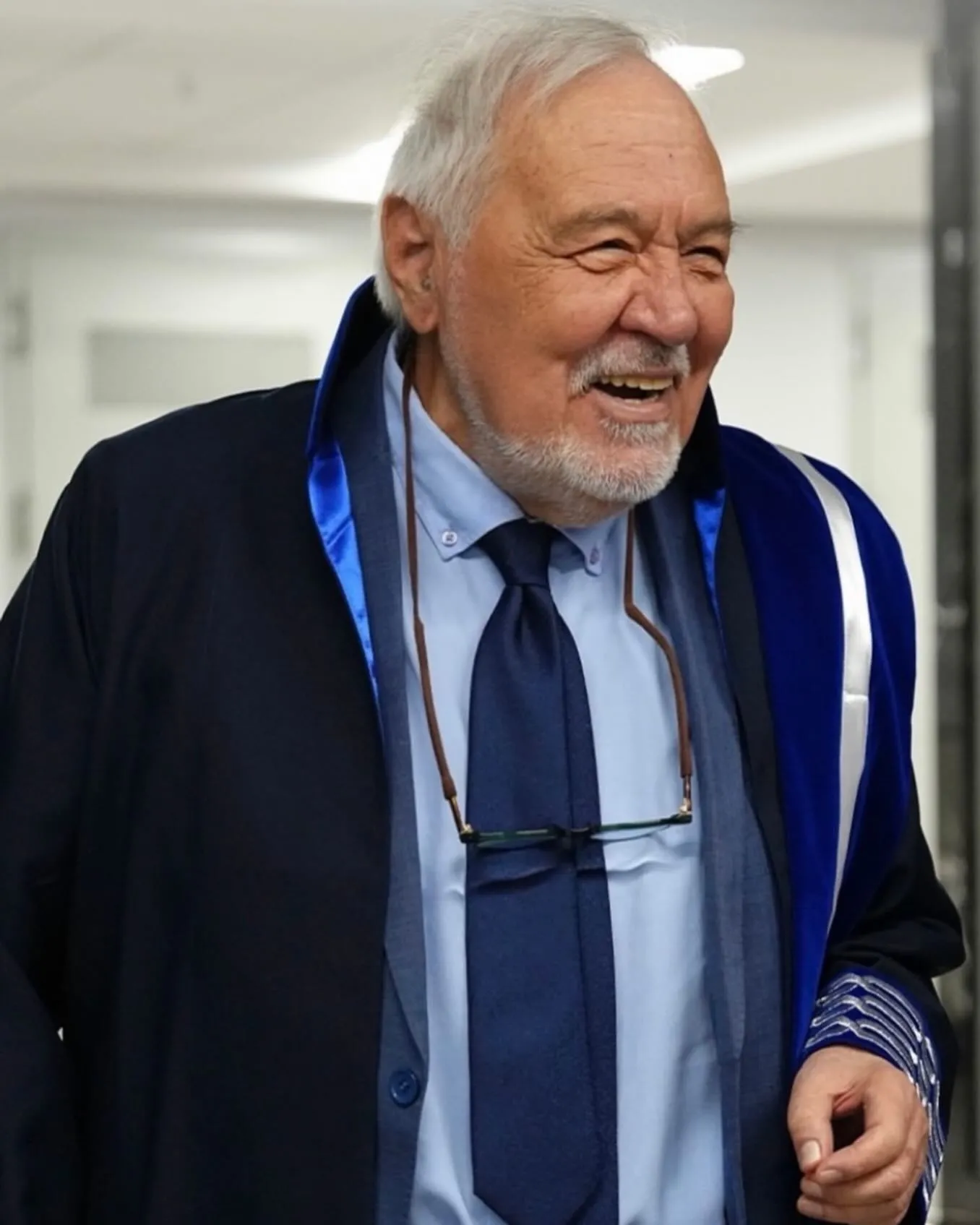 Ata Demirer: "Kalbimizde yeri tartışılmaz ve unutulmaz!" - 15