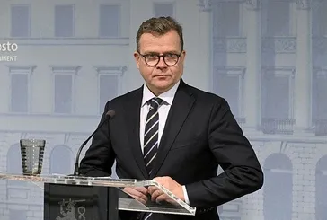 Katil İsrail'e destek çıkan Finlandiya Başbakanı Petteri Orpo'ya göstericilerden Gazze protestosu!