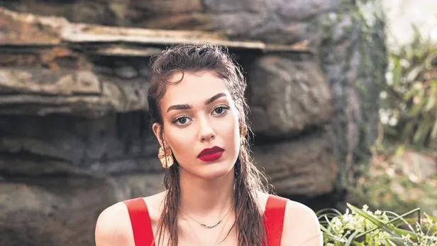 Dilan Çiçek Deniz kameraları görünce ortalığı birbirine kattı! Valeyi kovdurdu