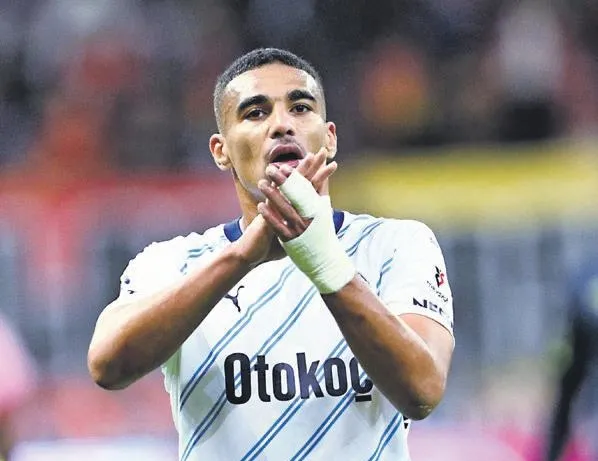 Villarreal’den Djiku’ya kanca