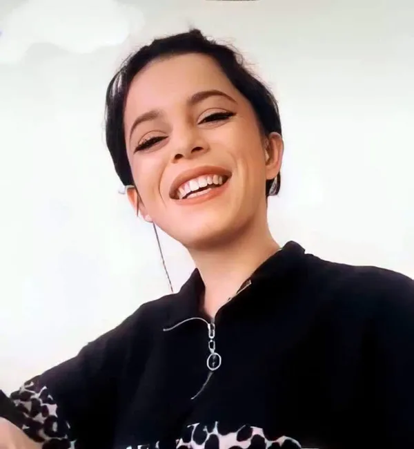 mugla-milasta-olduruldukten-sonra-cesedi-havuza-atilan-zehra-bayirin-katilini-eski-sevgilisinin-tisortu-ve-aya-1662020779327.jpg Muğla Milas'ta öldürüldükten sonra cesedi havuza atılan Zehra Bayır'ın katilini eski sevgilisinin tişörtü ve ayakkabılarındaki kan izleri çözecek-3