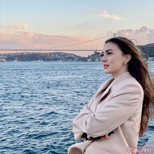 Badem Şekeri’nin Ayşe’si Burcu Özberk’in bu fotoğrafını hiç görmediniz! Hande Erçel ile o halleri sosyal medyaya damga vurdu - 7