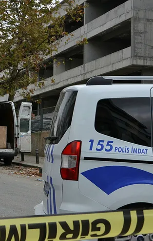 Küçükçekmece'de şüpheli paket alarmı