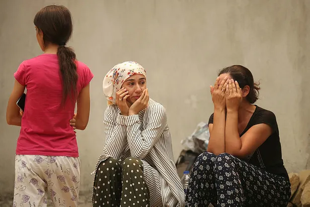 marmaris-icmeler-armutalan-mugla-kocaeli-kutahya-son-dakika-yangin-sonduruldu-mu-kontrol-altina-alindi-mi-son-durum-ne-1627559036477.jpg Marmaris İçmeler Armutalan, Muğla, Kocaeli, Kütahya son dakika yangın söndürüldü mü? Kontrol altına alındı mı, son durum ne?-8