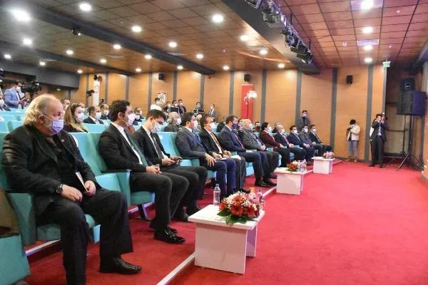 Son dakika: "Koronavirüs aşıları geldi ilk sağlık çalışanlarına uygulanacak!" Vali son dakika haberini duyurdu-4