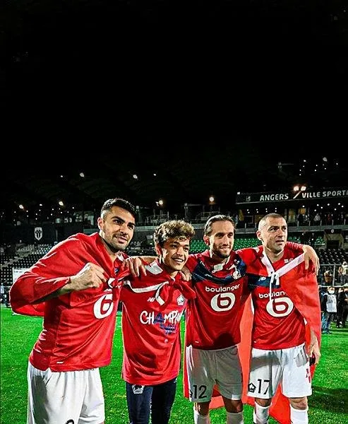 Fransızlar Burak Yılmaz’ı yılın 11’ine almadı!