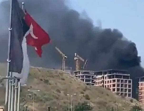 Kağıthane’de yangın paniği!