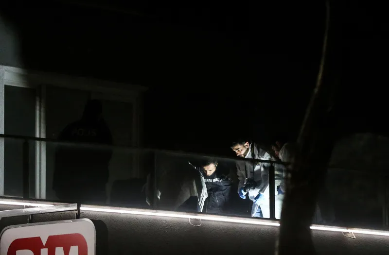 İstanbul'da bir rezidansın 9.katından düşen kadın öldü - 4