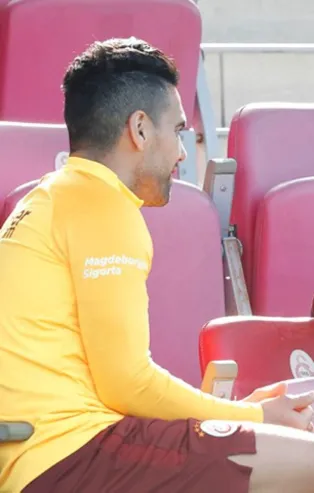 Günler sonra ilk kare! Galatasaray'da Terim ve Falcao...