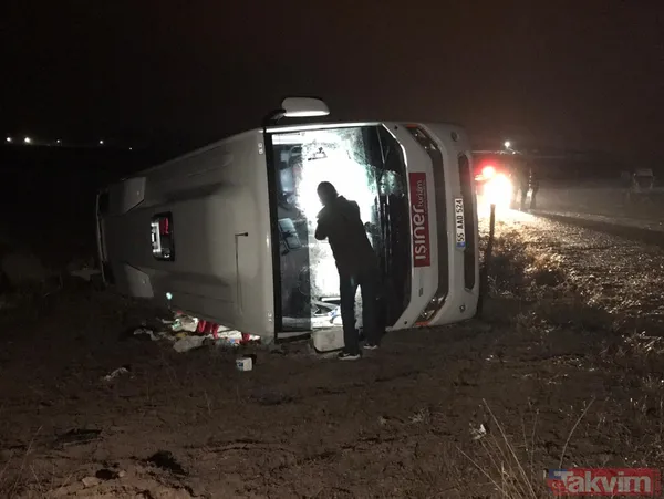 Sivas'ta sağlık çalışanlarını taşıyan tur midibüsü devrildi! Ölü ve yaralılar var - 8