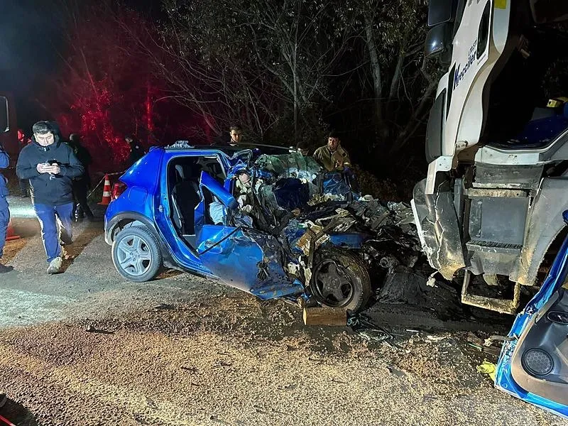 5 arkadaşın feci şekilde can verdiği araç (DHA)