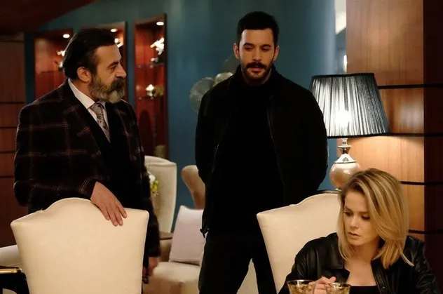 Kuzgun 5. bölüm fragmanı yayınlandı mı? Dila babasıyla ilgili gerçekleri öğreniyor